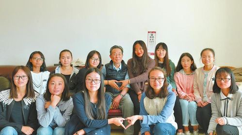 78岁爷爷30年资助122名学生_78岁爷爷30年资助122名学生
